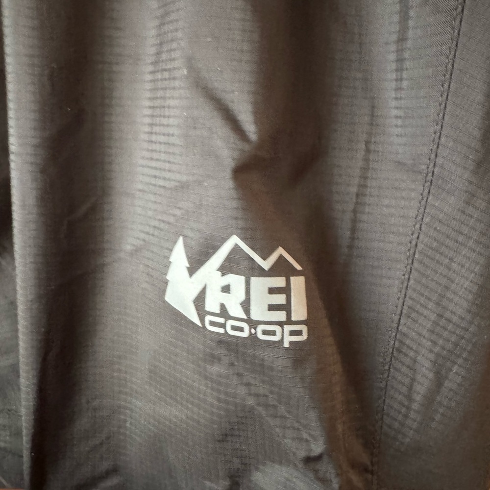 REI Essential Rain Pants Black XL Petite - Picture 5 of 7